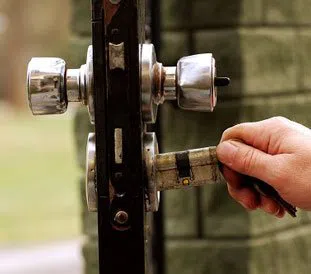 Lock Key Store Port Saint Lucie, FL 772-237-0988 Lock Key Store Port Saint Lucie, FL 772-237-0988 - 13-Re-Key-Locks